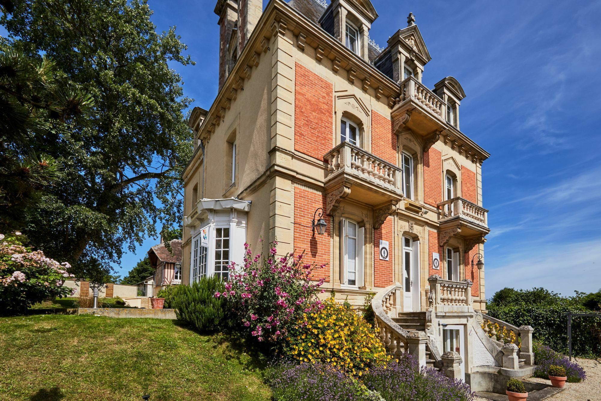 Les Villas D'Arromanches, Teritoria Exteriér fotografie